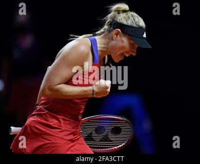Stuttgart, Allemagne. 22 avril 2021. Tennis, WTA Tour - Stuttgart, singles, Women, Round of 16, Svitolina (Ukraine) - Curber (Allemagne), Porsche Arena: Angelique Curber. Credit: Thomas Kienzle/AFP-Pool/dpa/Alay Live News Banque D'Images