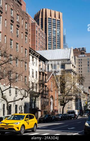 Taxi sur Lexington Avenue à Murray Hill, New York, États-Unis Banque D'Images