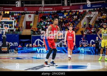 Moscou, Russie. 21 avril 2021. Will Clyburn (21) de CSKA Moscou vu en action pendant le jeu 1 de la Turkish Airlines EuroLeague playoffs de la saison 2020-2021 entre CSKA Moscou et Fenerbahce Beko Istanbul à Megasport Arena. Score final: CSKA Moscou 92:76 Fenerbahce Beko Istanbul. Crédit : SOPA Images Limited/Alamy Live News Banque D'Images