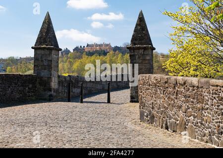 Château de Stirling vu de Stirling Old Bridge, Stirling, Écosse, Royaume-Uni Banque D'Images