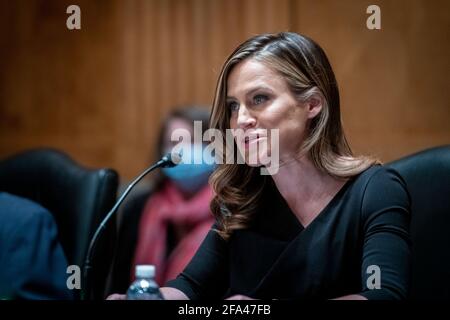 Washington, États-Unis d'Amérique. 22 avril 2021. Amber Faye McReynolds comparaît devant une audience de mise en candidature du Comité sénatorial de la sécurité intérieure et des affaires gouvernementales, à titre de gouverneur du Service postal des États-Unis, dans l'édifice Dirksen du Bureau du Sénat à Washington, DC, le jeudi 22 avril, 2021. Credit: Rod Lamkey/CNP | usage dans le monde crédit: dpa/Alay Live News Banque D'Images