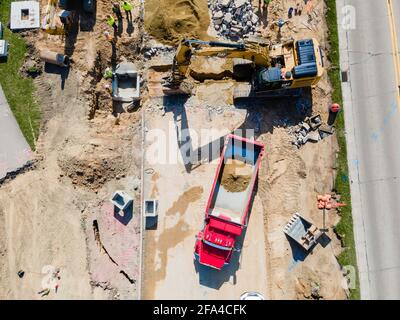 Construction le long de Fish Hatchery Road, Fitchburg, Wisconsin, États-Unis. Banque D'Images