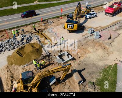 Construction le long de Fish Hatchery Road, Fitchburg, Wisconsin, États-Unis. Banque D'Images