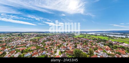 Muhr sur le lac - village idyllique et paysage en franconian quartier des lacs Banque D'Images