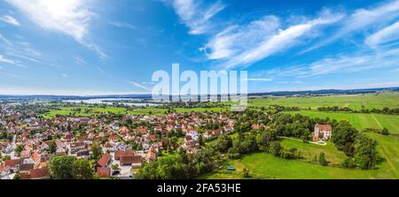 Muhr sur le lac - village idyllique et paysage en franconian quartier des lacs Banque D'Images