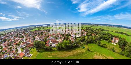 Muhr sur le lac - village idyllique et paysage en franconian quartier des lacs Banque D'Images