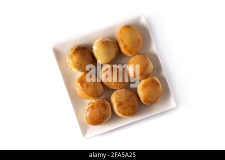 Biscuits américains au beurre d'écrasement isolés sur fond blanc Banque D'Images