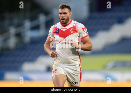 Alex Walmsley (8) de St Helens pendant le match Banque D'Images