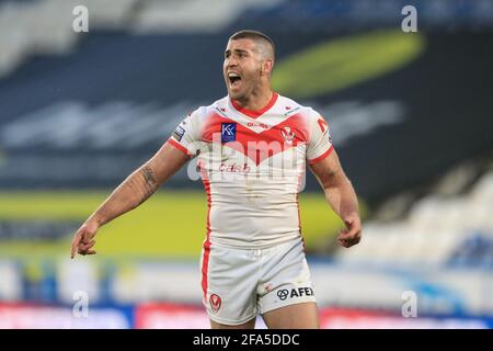 Joel Thompson (11) de St Helens donne des instructions aux coéquipiers à Huddersfield, Royaume-Uni, le 4/22/2021. (Photo de Mark Cosgrove/News Images/Sipa USA) Banque D'Images