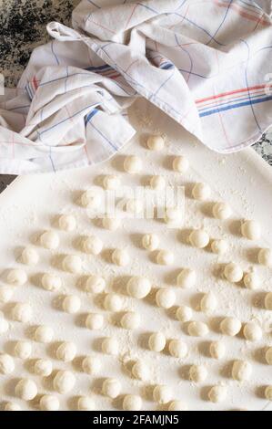 Gnocchi de ricotta maison : petites boules faites avec du fromage ricotta Banque D'Images