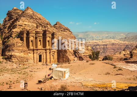 Façade d'ad Deir, alias le Monastère, située à petra, jordanie Banque D'Images