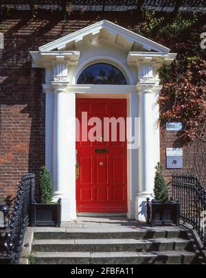 Porte géorgienne rouge, Merrion Square, Dublin, province de Leinster, République d'Irlande Banque D'Images