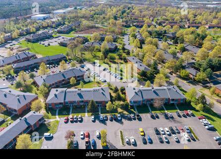 Les immeubles modernes d'appartements complexe petite ville américaine Banque D'Images