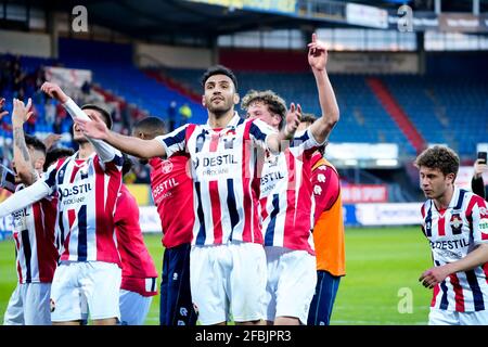 TILBURG, PAYS-BAS - AVRIL 23 : Vangelis Pavlidis de Willem II célèbre sa victoire lors du match Eredivisie entre Willem II et RKC Waalwij Banque D'Images