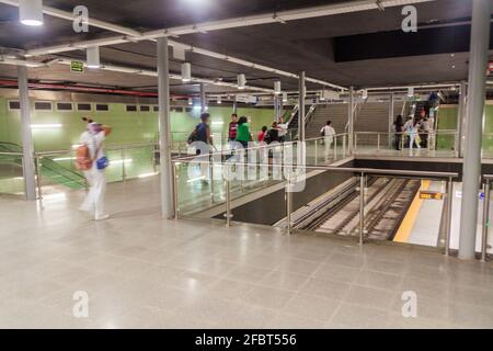 PANAMA CITY, PANAMA - 27 MAI 2016 : intérieur d'une station de métro Panama. Banque D'Images