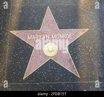 Hollywood, Californie, États-Unis 17 avril 2021 UNE vue générale de l'atmosphère de l'actrice Marilyn Monroe's Star sur le Hollywood Walk of Fame le 17 avril 2021 à Hollywood, Californie, États-Unis. Photo par Barry King/Alay stock photo Banque D'Images