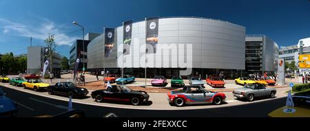 STUTTGART, ALLEMAGNE - 2 JUIN 2019 : Musée Porsche célébrant les 50 ans d'anniversaire de la Porsche 914. Typiquement Porsche Day. Banque D'Images