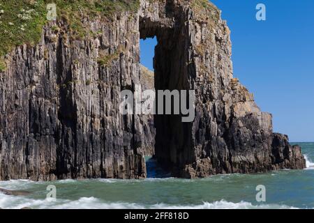 Church Doors Cove, Skrinkle Haven, Pembrokeshire Coast, pays de Galles, Royaume-Uni Banque D'Images