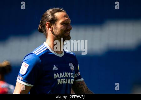 Cardiff, Royaume-Uni. 24 avril 2021. Sean Morrison de Cardiff City en action EFL Skybet Championship Match, Cardiff City v Wycombe Wanderers au Cardiff City Stadium de Cardiff, pays de Galles, le samedi 24 avril 2021. Cette image ne peut être utilisée qu'à des fins éditoriales. Utilisation éditoriale uniquement, licence requise pour une utilisation commerciale. Aucune utilisation dans les Paris, les jeux ou les publications d'un seul club/ligue/joueur. photo de Lewis Mitchell/Andrew Orchard sports Photography/Alamy Live News crédit: Andrew Orchard sports Photography/Alamy Live News Banque D'Images