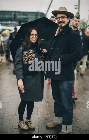 Londres/Royaume-Uni - 29 avril 2018 : Vente de bottes Classic car par Vintage. Festival rétro où les gens vendent leurs vêtements vintage et d'autres produits à partir de bijoux Banque D'Images