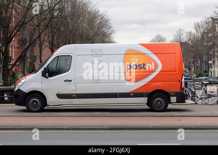 Post.nl Van à Amsterdam, pays-Bas 18-3-2020 Banque D'Images