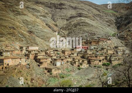 Un petit village de l'Atlas. Le Maroc. Banque D'Images