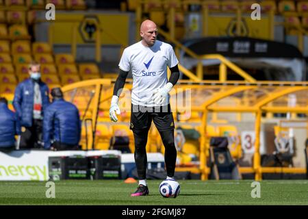 Wolverhampton, Royaume-Uni. 25 avril 2021. John Ruddy #21 de Wolverhampton Wanderers s'échauffe avant le match à Wolverhampton, Royaume-Uni le 4/25/2021. (Photo de Simon Whitehead/News Images/Sipa USA) crédit: SIPA USA/Alay Live News Banque D'Images