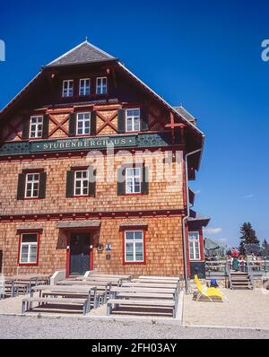 Autriche. C'est le refuge de montagne de Stubenberghaus près de la ville de Graz. Le refuge appartient à l'OeAV Alpenverein étant l'une de ses propriétés les plus à l'est. Graz est la deuxième plus grande ville autrichienne de la province de Steiermark [Styrie] dans le sud-est de l'Autriche, non loin de la frontière avec la Slovénie. Banque D'Images