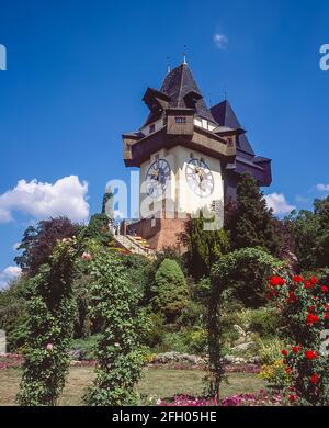 Autriche. C'est la célèbre tour d'horloge de Schlossberg à Graz, Austrias deuxième plus grande ville de la province de Steiermark [Styrie] dans le sud-est de l'Autriche, non loin de la frontière avec la Slovénie. Banque D'Images