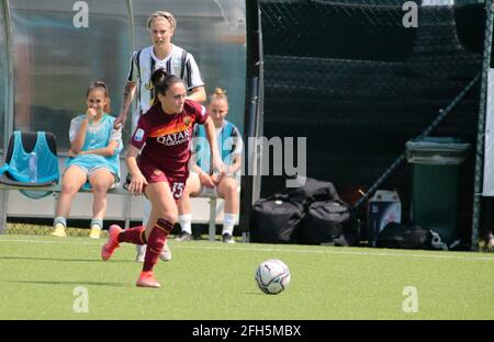 Annamaria Serturini (femmes roms) lors de la coupe italienne, Coppa Italia, demi-finale, 2ème match de football entre Juventus FC et AS Roma le 25 avril 2021 au centre de formation Juventus de Vinovo, Italie - photo Nderim Kaceli / DPPI / LiveMedia Banque D'Images