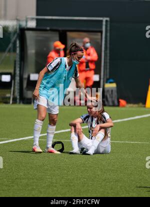 Barbara Bonansea (Juventus Women) lors de la coupe italienne, Coppa Italia, demi-finale, 2ème match de football entre Juventus FC et AS Roma le 25 avril 2021 au centre d'entraînement de Juventus à Vinovo, Italie - photo Nderim Kaceli / DPPI / LiveMedia Banque D'Images