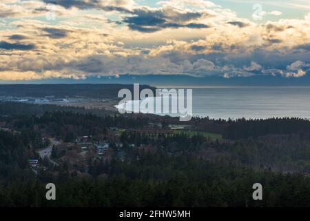 Vue sur l'île de Whidbey et les montagnes Olympic Banque D'Images