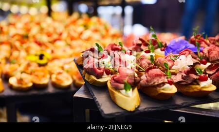 Les canapés de filet de bœuf Gourmet. dof peu profond Banque D'Images