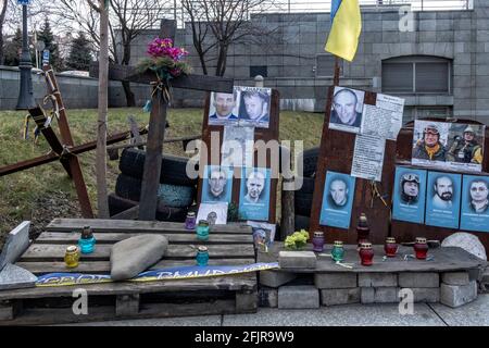 La manifestation anti-gouvernementale à la place de l'indépendance, ou Maidan Nezalezhnosti, est la place centrale de Kiev, la plus grande et la plus belle. Banque D'Images