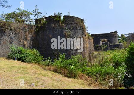 Bastions du fort Ahmednagar. Commencé en 1559 sous le règne de Hussain Nizam Shah. Et terminé en 1562. Maharashtra, Inde. Banque D'Images