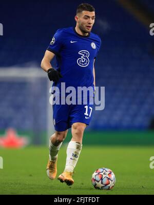 Photo du dossier datée du 08-12-2020 de Mateo Kovacic, de Chelsea, lors du match de la Ligue des champions à Stamford Bridge, Londres. Date de publication : lundi 26 avril 2021. Banque D'Images