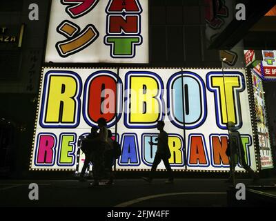 Japon, île de Honshu, Tokyo, quartier Shinjuku, restaurant robot Banque D'Images