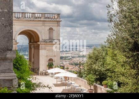 Terrasse de la Villa d'Este à Tivoli. Un chef-d'œuvre de la Renaissance italienne, Tivoli, Rome, Italie. Patrimoine mondial de l'UNESCO. Banque D'Images