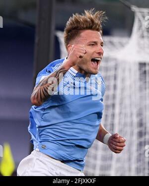 Rome, Italie. 26 avril 2021. Ciro immobile du Latium célèbre lors d'un match de football entre Lazio et l'AC Milan à Rome, Italie, le 26 avril 2021. Credit: Augusto Casasoli/Xinhua/Alamy Live News Banque D'Images