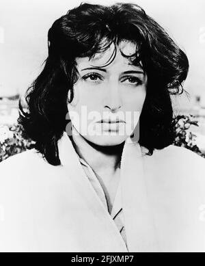 1958 , USA : l'actrice italienne Anna MAGNANI en NATURE EST LE VENT ( Selvaggio è il vento ) de George Cukor , de la romaine ' Furia ' de Vittorio Nino Novarese , Paramount Pictures - CINÉMA - FILM - atrice ---- Archivio GBB Banque D'Images