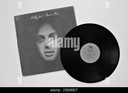 Pop rock et soft rock artiste, Billy Joel album de musique sur vinyle disque LP. Intitulé: Piano Man Banque D'Images