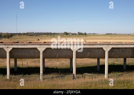 Brooks aqueduc, système d'irrigation construit de 1912 à 1914 par la division d'irrigation du chemin de fer canadien Pacifique pour transporter l'eau vers les fermes de l'Alberta Banque D'Images