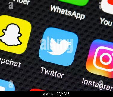 Icône d'application Twitter sur un smartphone, gros plan Banque D'Images