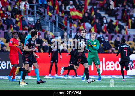 Farum, Danemark. 26 avril 2021. Erik Sviatchenko (28) du FC Midtjylland vu pendant le match 3F Superliga entre le FC Nordsjaelland et le FC Midtjylland en droit de Dream Park à Farum. (Crédit photo : Gonzales photo/Alamy Live News Banque D'Images