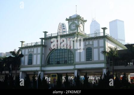 Star Ferry Pier dans le centre de Hong Kong Banque D'Images