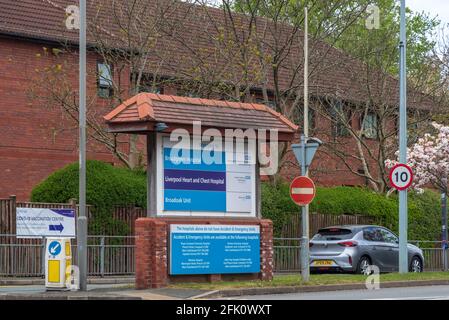 Hôpital Broadgreen de Liverpool. Panneau d'entrée principale de l'hôpital Liverpool Heart and Chest. Banque D'Images