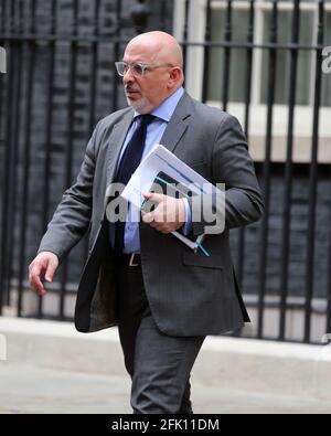 Londres, Angleterre, Royaume-Uni. 27 avril 2021. Le ministre britannique du déploiement d'un vaccin contre les Covid NADHIM ZAHAWI est vu à Downing Street. Credit: Tayfun Salci/ZUMA Wire/Alay Live News Banque D'Images