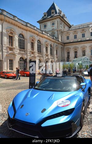 Turin, Piémont, Italie. -06/09/2018- L'assemblée annuelle de l'automobile 'Turin' (Salone Internazionale dell'Auto) au parc du Valentino et Château. Banque D'Images