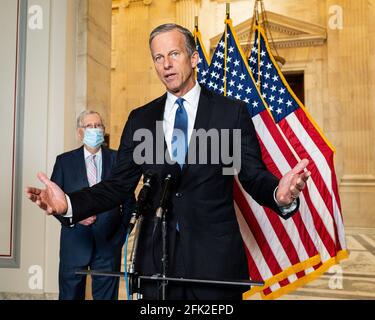 Washington, États-Unis 27 avril 2021. 27 avril 2021 - Washington, DC, États-Unis : le sénateur américain John Thune (R-SD) lors d'une conférence de presse du caucus républicain du Sénat. (Photo de Michael Brochstein/Sipa USA) crédit: SIPA USA/Alay Live News Banque D'Images