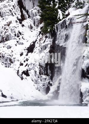 Chutes Franklin, État de Washington - magnifique cascade en hiver Banque D'Images